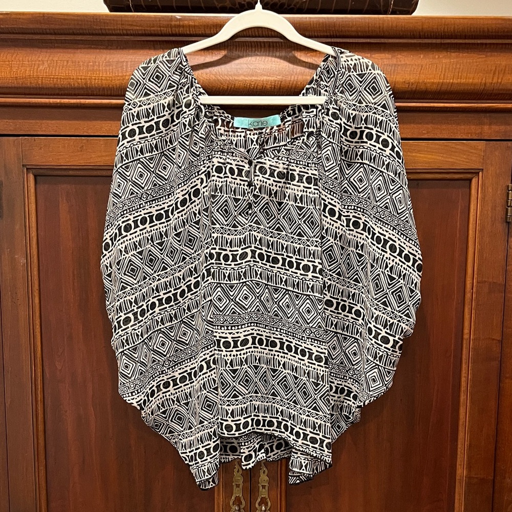 Karlie Black and White Patterned Blouse